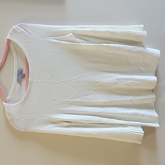 𝅺NWT LAURA Flared Sleeve Blouse US M - Picture 1 of 8